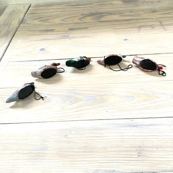 Set of 5 Mallard DUCK Ornaments 2.5 x 1  x 1.25 inches - Picture 15 of 16